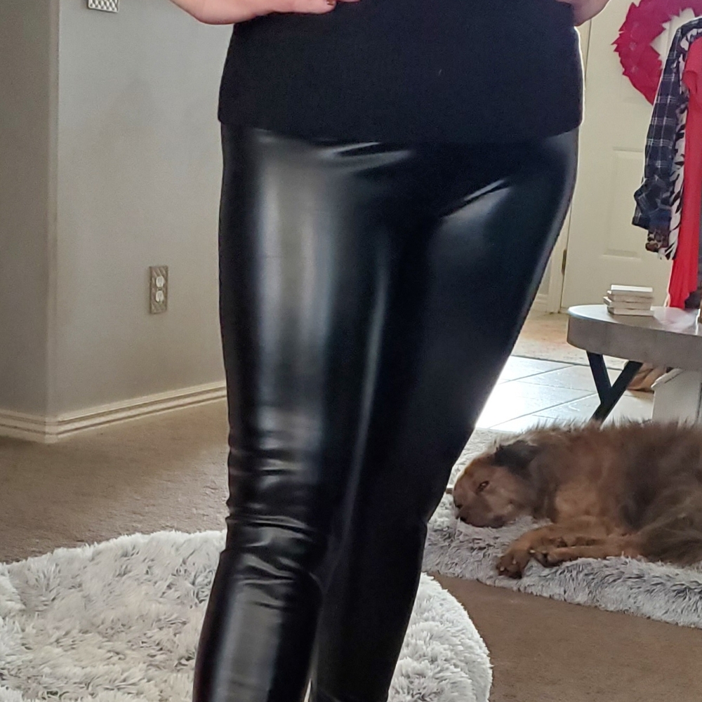Chic Black Faux Leather Leggings